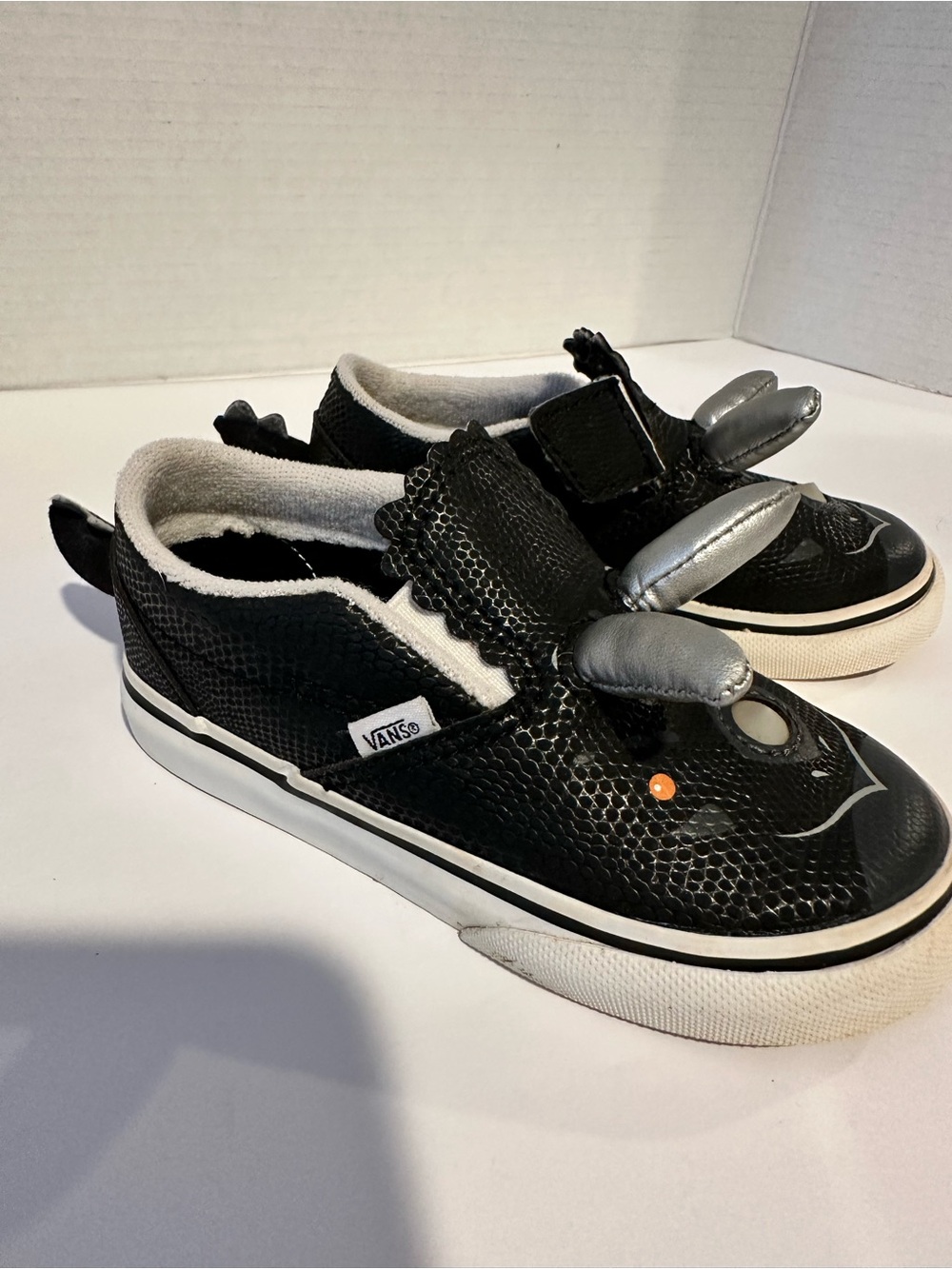 Vans 8 Triceratops Toddler Kids Black Slip-On Sneakers Silver HORNS & Tail